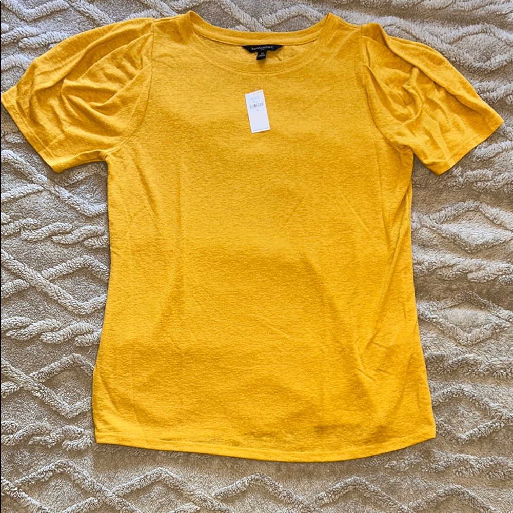 Banana Republic Gold Short Sleeve Knit Top